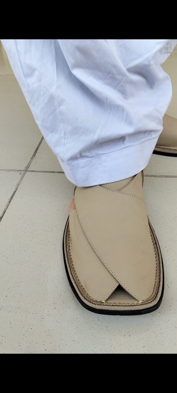 Cream Dotted Gogo Charsadda Chappal - Image 4