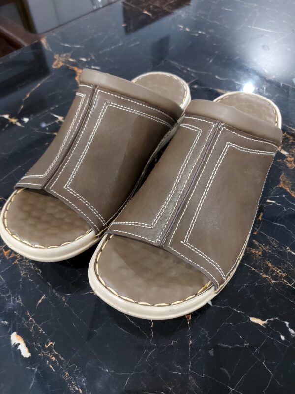 Handmade Dark Brown Charsadda Chappal - Image 3