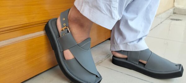 Grey Smart Kaptaan Chappal - Image 4